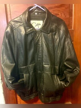 Cooper Men's Black Leather Jacket Classic Bomber Style